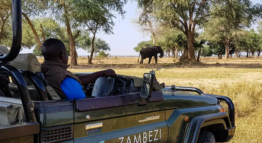 Explore-Zambia-Prive-Safari-met-gids-chauffeur-prijzen-rondreizen